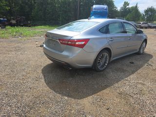 2017 Toyota Avalon Limited - Exterior Rear Right Corner Image